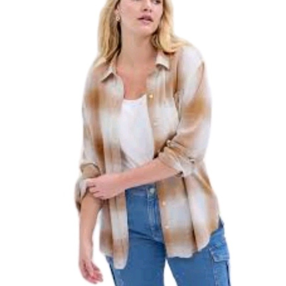 Gap Button Down Shirt Womens size Medium  Beige  Long Sleeve Casual Top Plaid